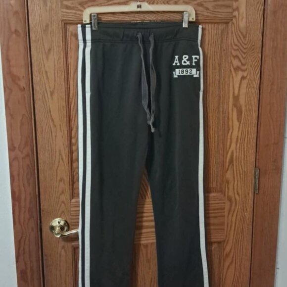 ABERCROMBIE  & FITCH  WOMENS SWEATPANTS SIZE M - Picture 8 of 15